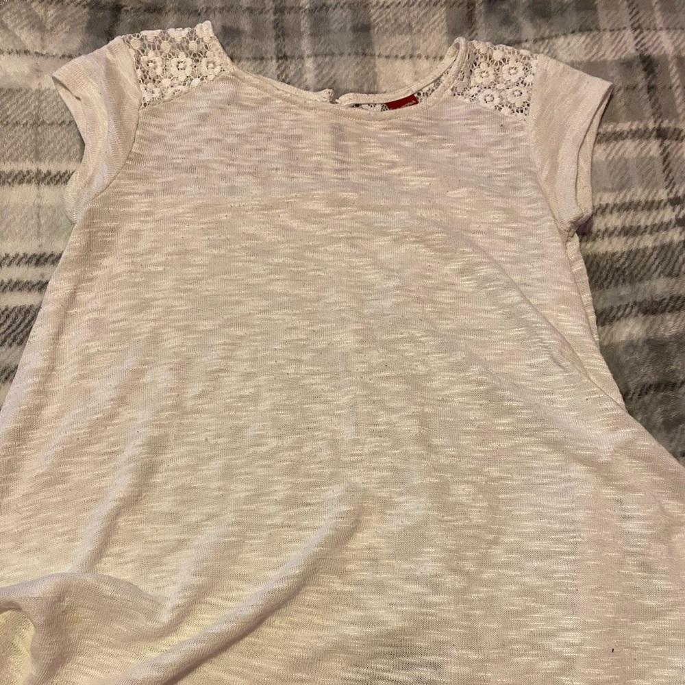 Arizona Jeans White Floral Short Sleeve Top